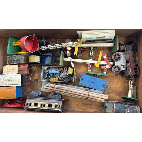 32 - A quantity of Hornby etc O Gauge Model Railway. Including the major parts of a LMS 4-4-0 Royal Scot ... 