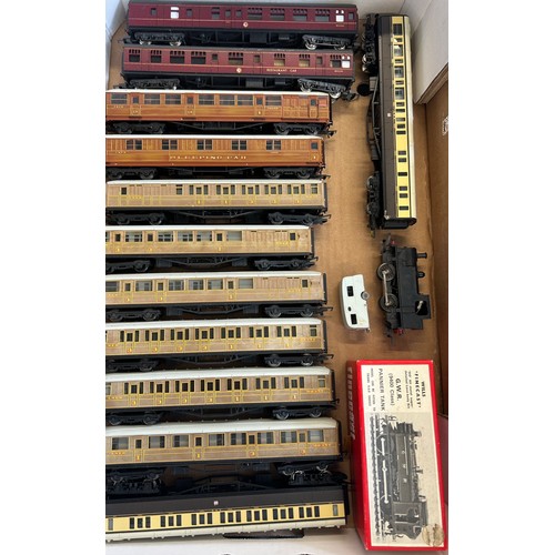 8 - A good quantity of OO Railway. Including locomotives and rolling stock and accessories. By various m... 