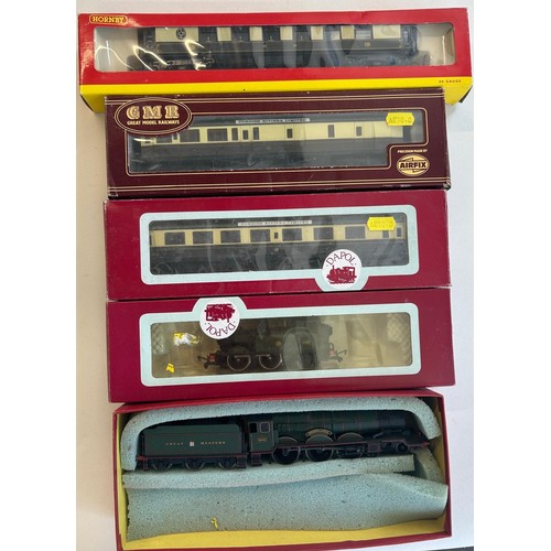 16 - A quantity of OO Railway by various makers. 2x Bachmann- A BR SR N Class 2-6-0 in weathered BR black... 