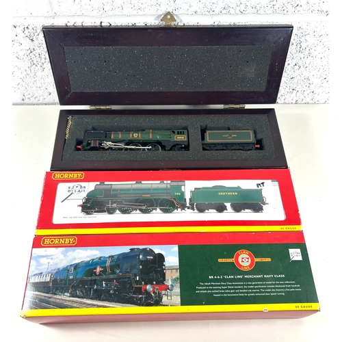 11 - A quantity of Hornby OO Railway. A BR SR rebuilt West Country Class 4-6-2 tender locomotive, Dorches... 