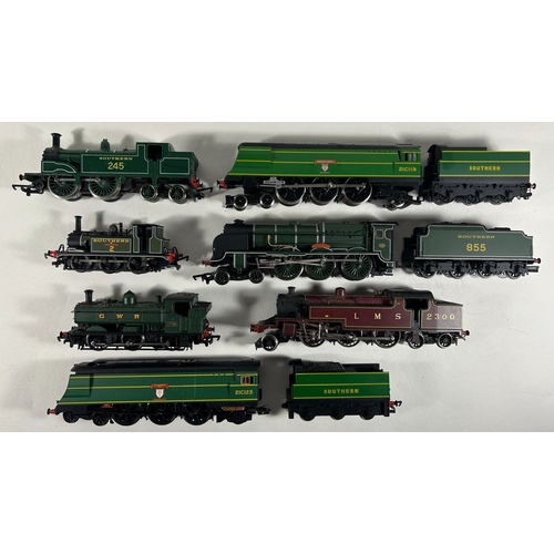30 - A quantity of OO Rolling Stock by Hornby, Hornby Dublo Bachmann etc. 7 locomotives - 2x Bulleid Paci... 