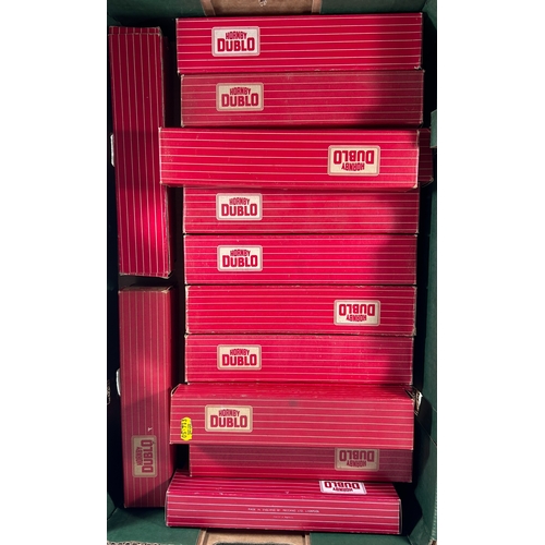 27 - 43 Hornby Dublo Passenger Coaches. Including 20 plus boxed examples - Composite Sleeping Car BR, Pas... 