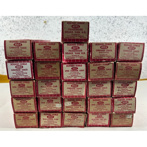 27 - 43 Hornby Dublo Passenger Coaches. Including 20 plus boxed examples - Composite Sleeping Car BR, Pas... 
