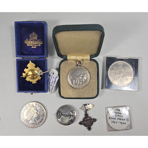 591 - WW1 pair, BWM and Victory medals to BMBR. W.MC CALLUM, RA., with remains of box, WW1 BWM to Pte. Lam... 