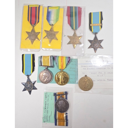 591 - WW1 pair, BWM and Victory medals to BMBR. W.MC CALLUM, RA., with remains of box, WW1 BWM to Pte. Lam... 