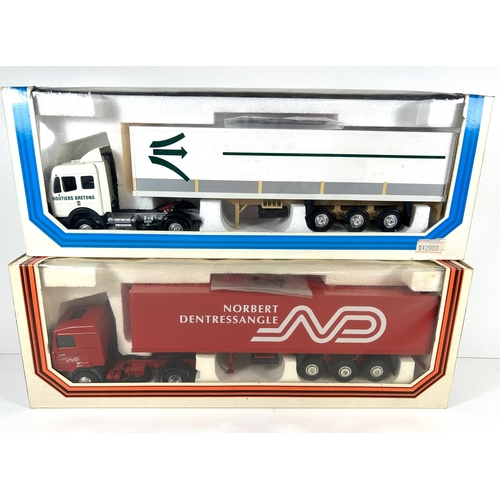 17 - A Corgi Truck Set and 6 1:43 articulated trucks. Corgi Moreton C. Cullimore & Son Ltd 2 piece se... 