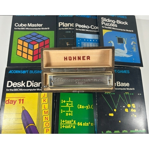 9 - A mixed lot including GAMING. playstation contollers, cables, 2 CTVR 6 cahnnel walkie talkies, METTO... 