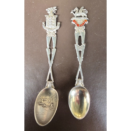 331 - A silver teaspoon, the handle in the form of crossed rifles and badge of The Buffs, HM Birmingham 19... 