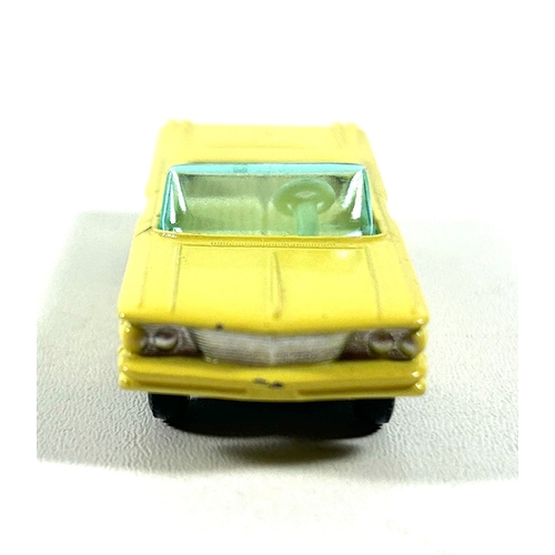 26 - Matchbox Series No.39 Pontiac Convertible. An example with lemon body, black base, white interior, g... 