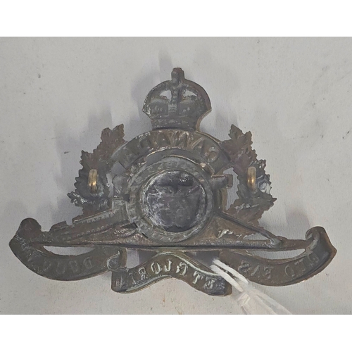 42 - WWI CEF 67th University of Toronto Battery Canadian Artillery cap badge, with two original brass lug... 