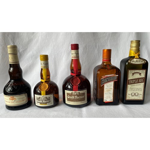 69 - Mixed Lot of Spirits (5)
Cointreau (70cl 40%)
Grand Marnier (70cl 40%)
Grand Marnier Cordon Jaune (3... 