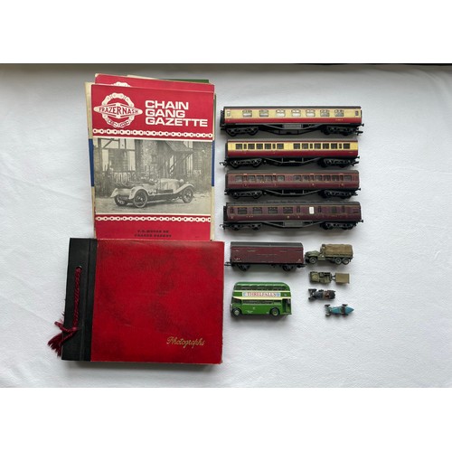 48 - A Mixed Collectors Lot - Five Hornby 00 Carriages,  a model of a Leyland Bus, a Number of Other Mode... 