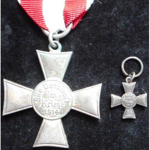 68 - Hamburg. War Cross of Merit 1914. With miniature.