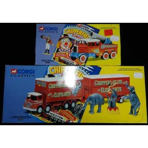 18 - Corgi Classics. Chipperfields Circus. (2)  17801 Scammell Constructor cannon & ringmaster.; 31902 Fo... 