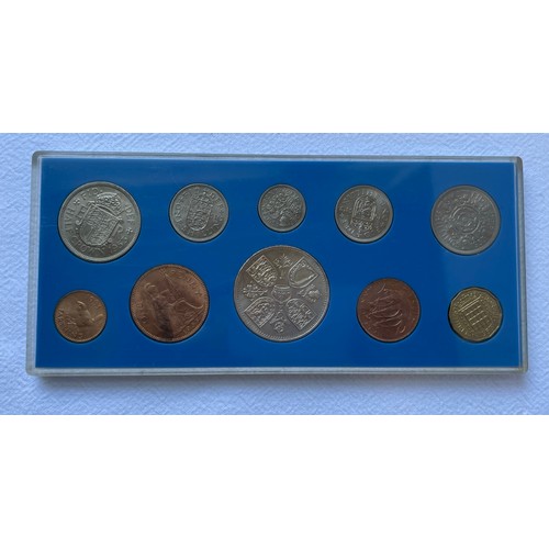 260 - A Queen Elizabeth II 1953 Coronation Proof Coin Set