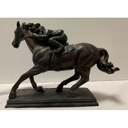 145 - Horse Racing Interest - A Collection of Horse Racing Statues, Prints & Pictures (9)