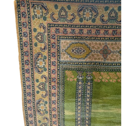 192 - Fereghan style prayer rug on green ground
AF
Approx. 180 x 108 cm