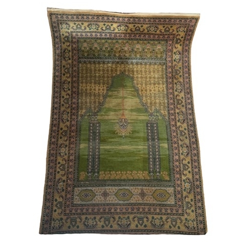 192 - Fereghan style prayer rug on green ground
AF
Approx. 180 x 108 cm