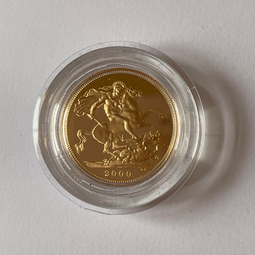 116 - A 2000 UK gold proof Sovereign with certificate of authenticity No 7245 mint & boxed