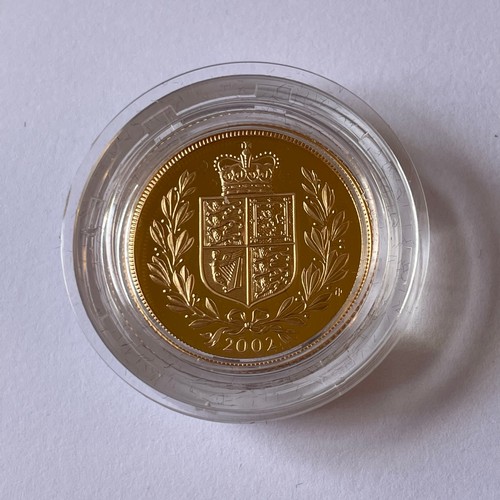 121 - 2002 Royal mint sovereign double cased