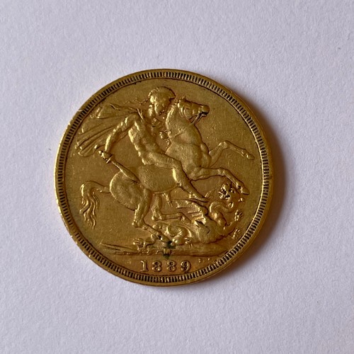 134 - 1889 Sovereign