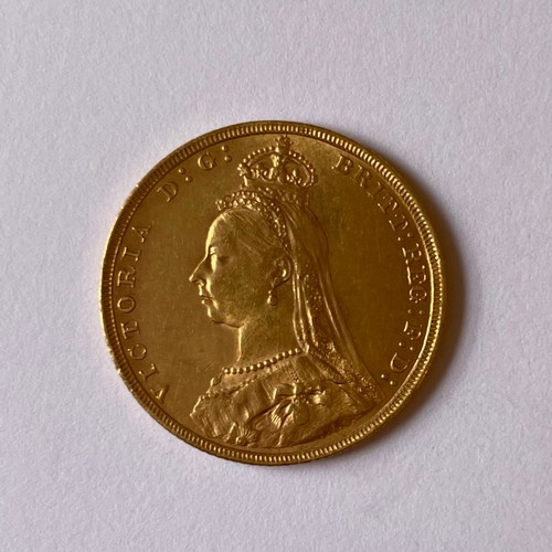 135 - 1890 Sovereign