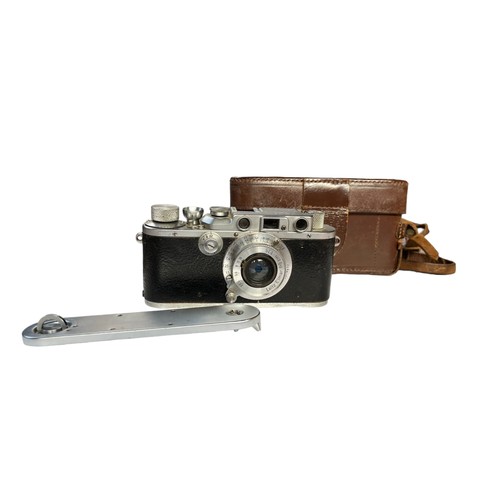 1 - Leica camera with Leitz f5 1:3.5 lens. SN. 337294 (1939) In case.