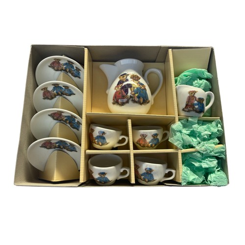 117 - Steiff Tea Set - Dekor Teddys Mit Bekleidung - 613791