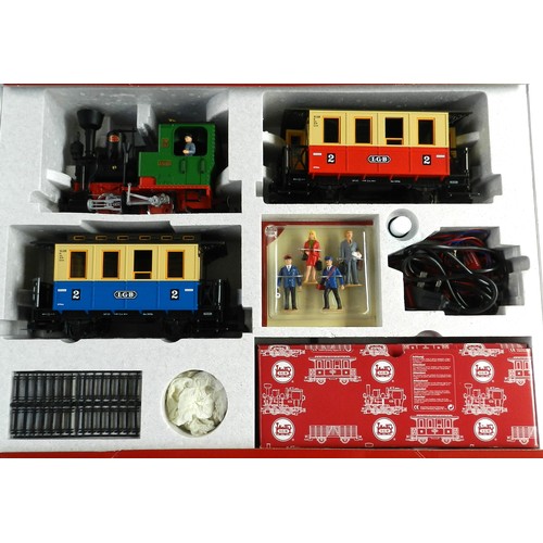 20 - LGB G gauge 78302 Boxed starter set. 0-4-0 loco with 2 x 2nd carriages. LGB. New.