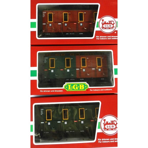 31 - LGB G gauge (4) 30805 320 carriage; 43679 3456 Box Car; 2 x 4872 50 Refridgerator Wagon. All yellow,... 