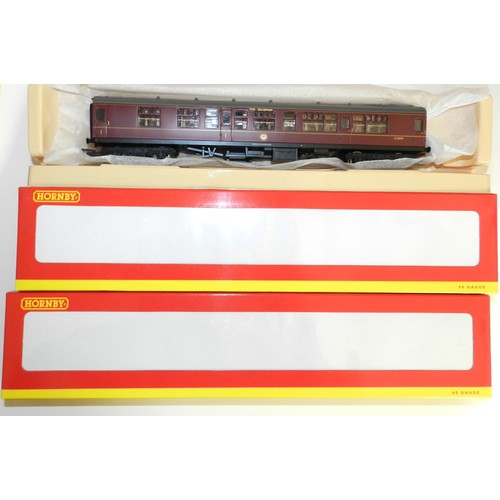 58 - Hornby 00 gauge. Royal Household Carriages. (3) Nos. 2918, 2919 & 2920. All boxed new.