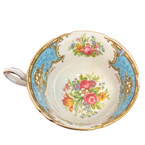 314 - Shelley Duchess pattern (13403) Bone China part tea set
6 x cups
6 x Saucers
6 x Plates
Milk Jug
Sug... 