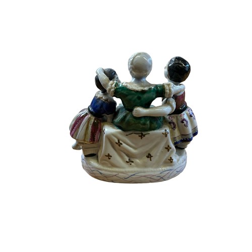 226 - A collection of ceramic figures (3)