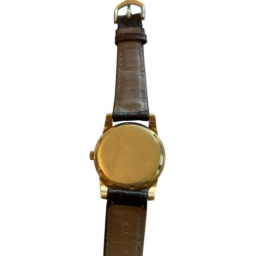 119 - Circa 1947 18ct Gold Omega Seamaster Gents Watch 
case stamped Omega Watch Co 18k .750
Case Number 1... 