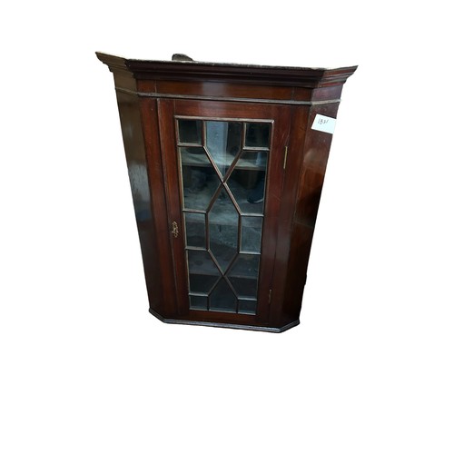 365 - Small Edwardian mahogany corner cupboard in the George III style - flared moulded cornice, 13-pane a... 