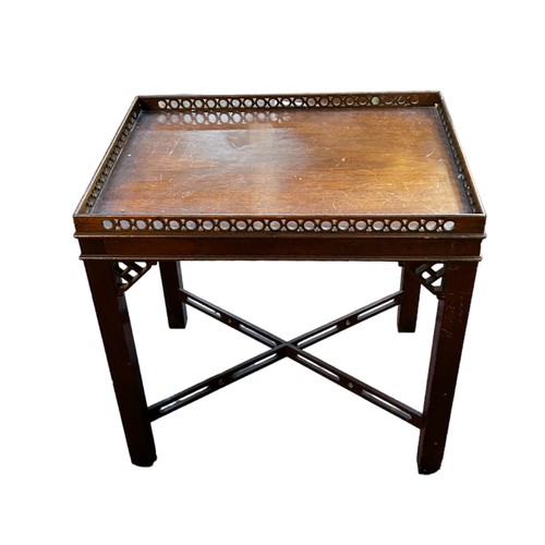 139 - Pair of Mahogany Side Tables
61x46x61cm