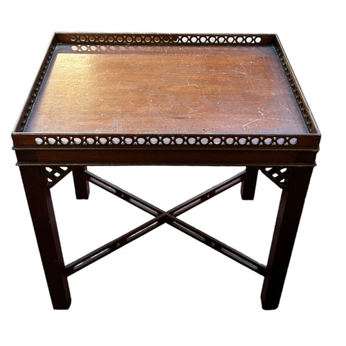 139 - Pair of Mahogany Side Tables
61x46x61cm