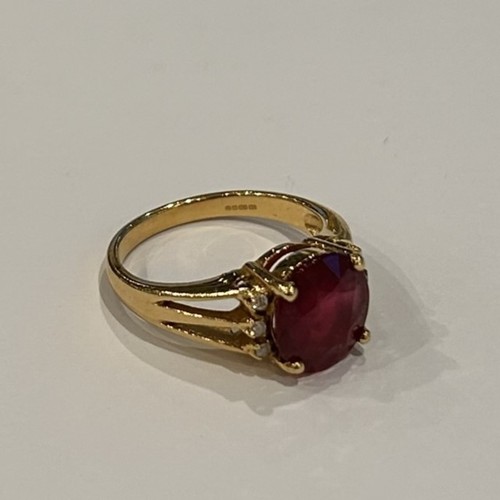 226 - 18ct Gold set Ruby Ring 5.2g gross size N