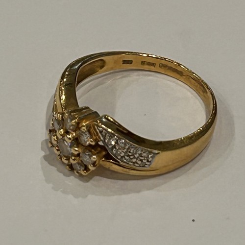 229 - 18ct Gold & Diamond 'Flower' Cluster Ring  4.1g gross approx size N