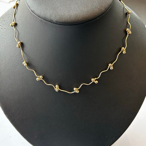 72 - 9ct Gold Necklace 8.6g