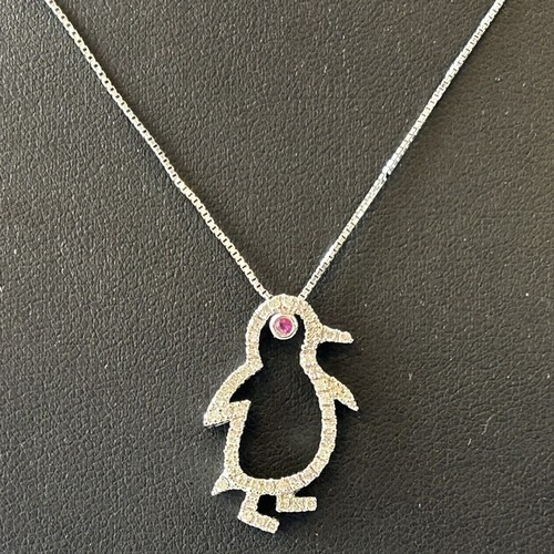 131 - 9ct Gold Necklace with Penguin Pendant (2.7g)