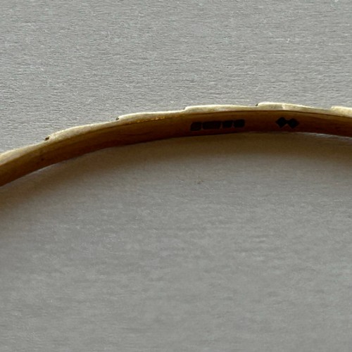 91 - A 9ct Gold Bangle 6g