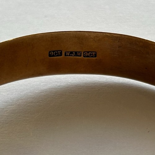 26 - A 9ct Gold Bangle 18.1g