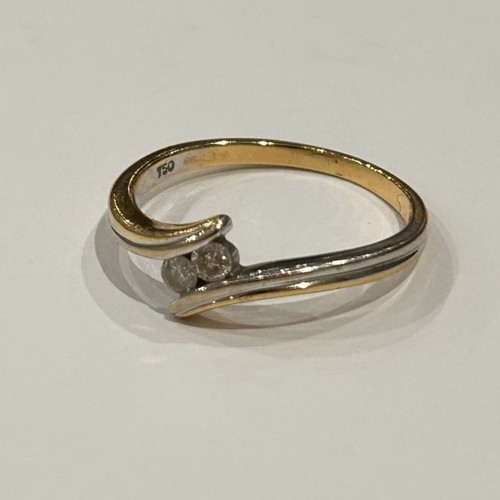 241 - 18ct Diamond Ring, 3.1g gross