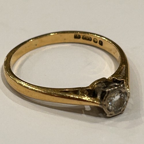 258 - 18ct Gold Diamond Ring, 2.2g gross