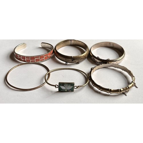 128 - A Collection of Silver Bangles (6) 98.7g