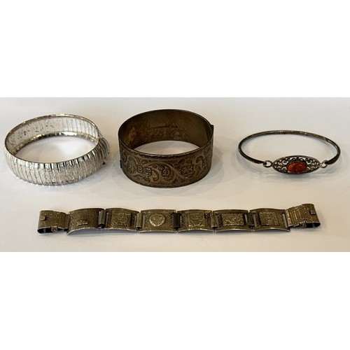 127 - A Collection of Silver Bangles (4) 114.2g