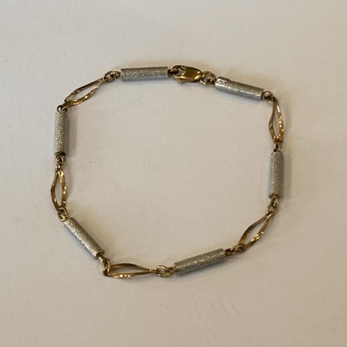 144 - 9ct Gold Bracelet (3.1g gross)