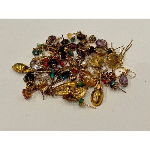 51 - Collection of Yellow Metal Earrings - 63.9g gross