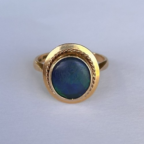 227 - 18ct Gold Opal Set Ring 5.5g gross approx size P